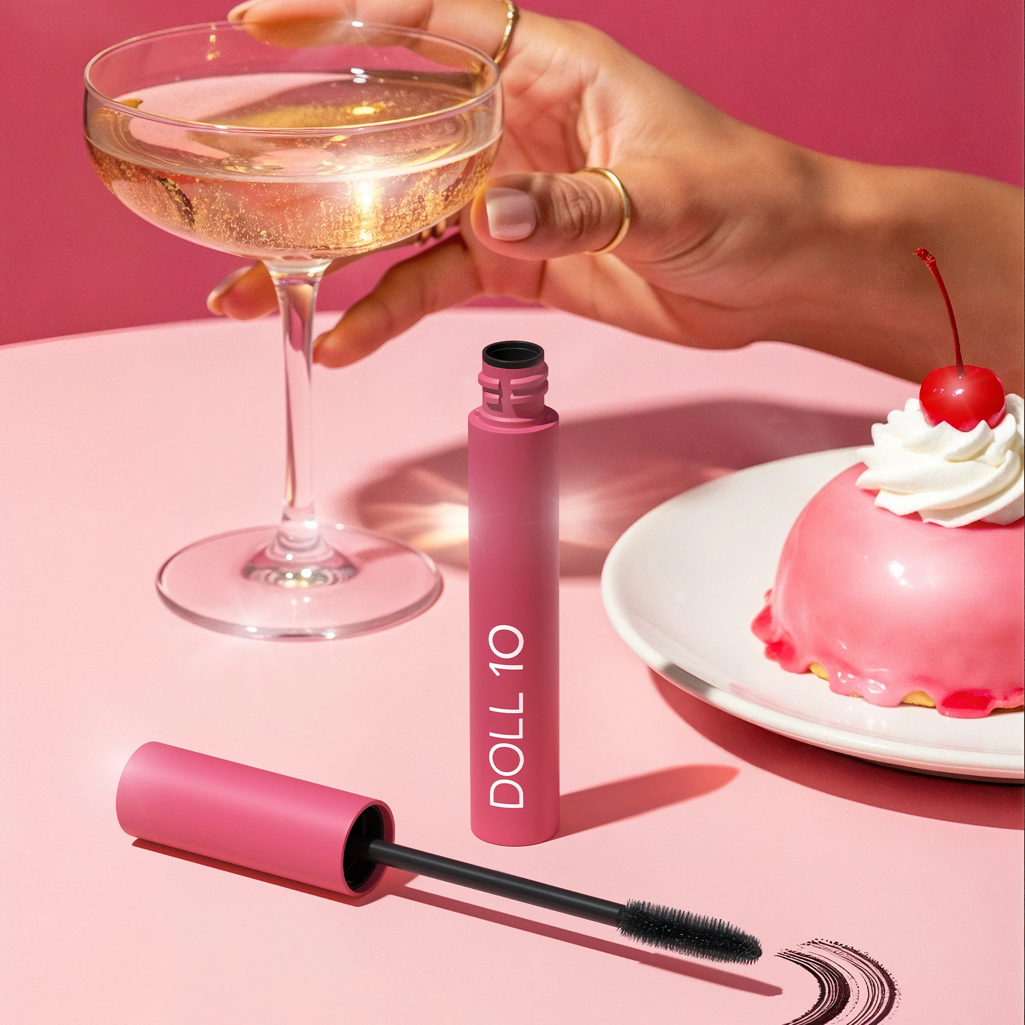 She's An Icon - Image 8